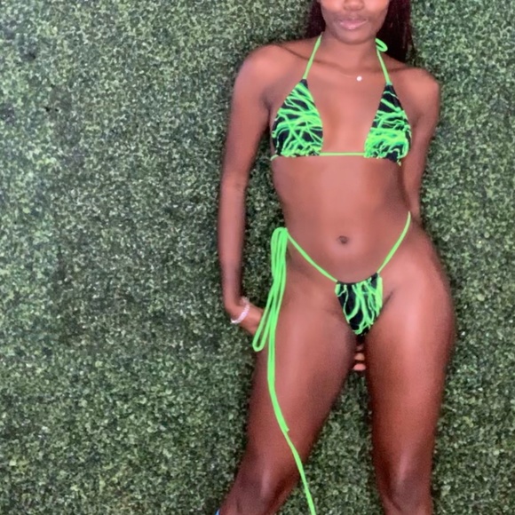 Electric Slime Bikini - Picture 2 of 2